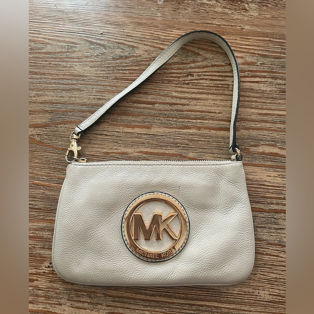 ✨Michael Kors Wrislet✨
